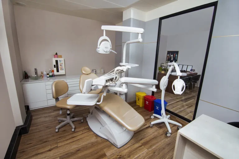 Meraki-dental-studio-best-dental-clinic-in-india-1200x800-1